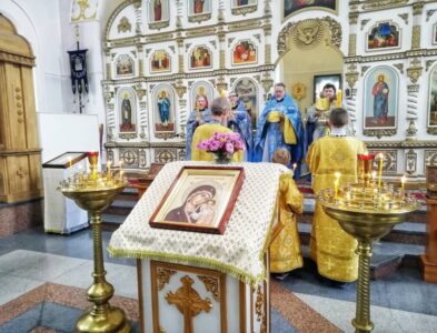 храм богоявления в артеме